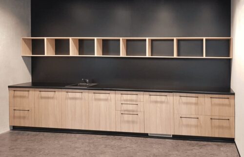 Virtuvės baldai biure